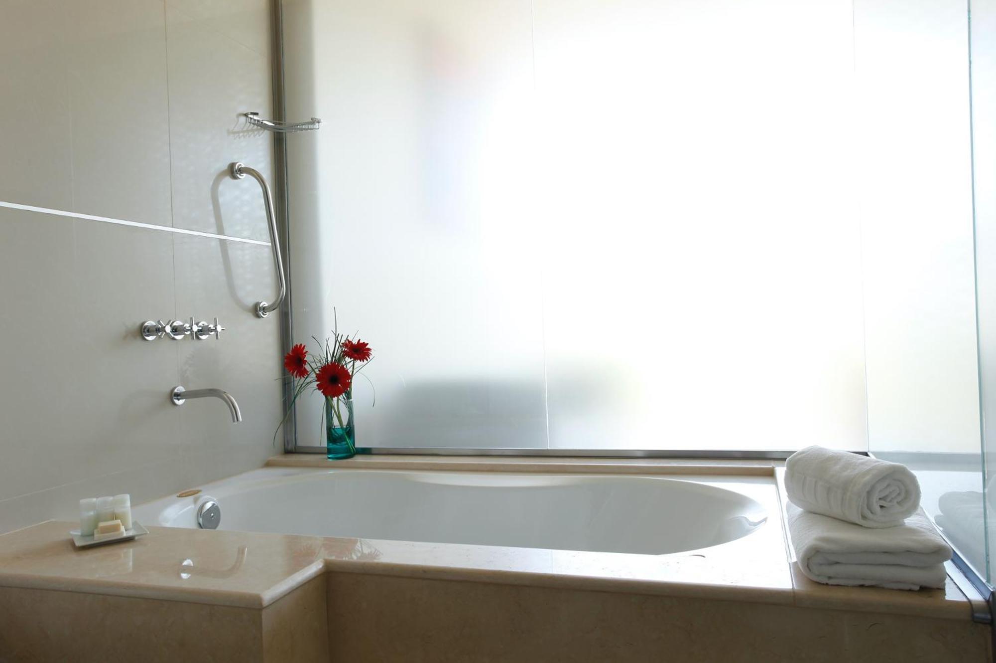 Niyat Urban Hotel Ресистенсия Экстерьер фото