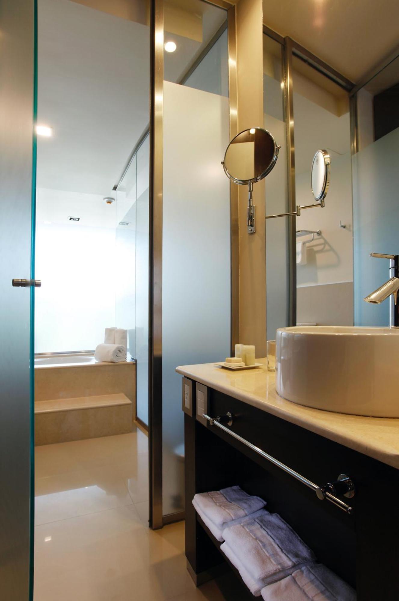 Niyat Urban Hotel Ресистенсия Экстерьер фото